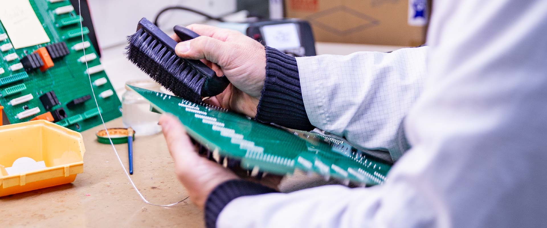 Pourquoi choisir un fabricant spécialisé dans les cartes électroniques pour vos petites séries ?